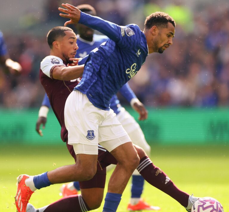 Premier League : Les Sénégalais musclent le jeu, mais les buts manquent