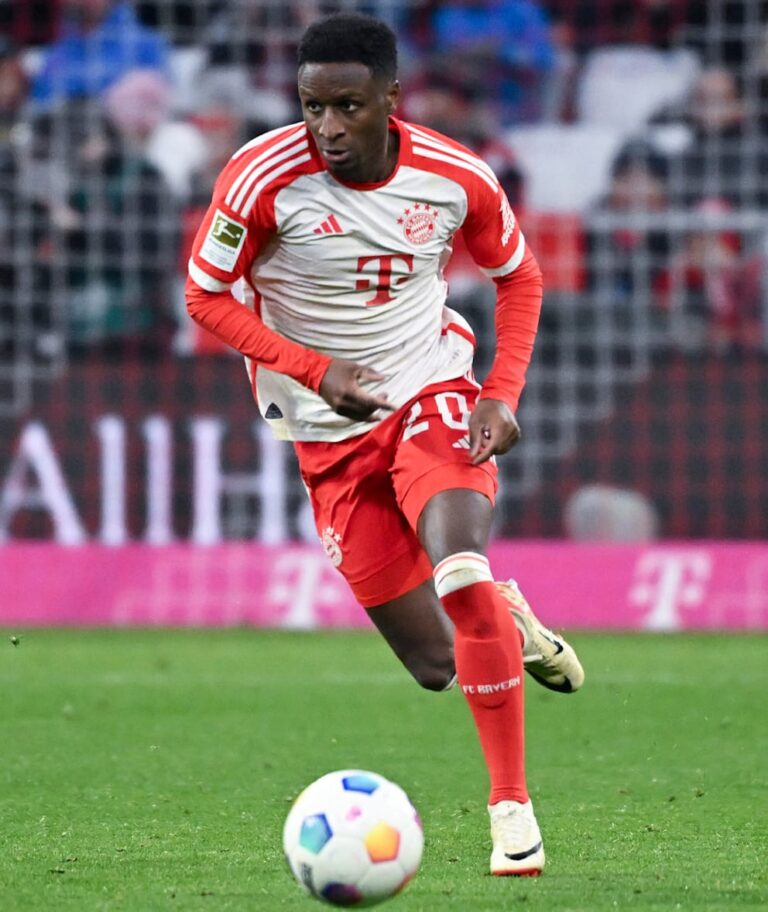 Bouna Sarr vers une fin de carrière prématurée après des années de calvaire