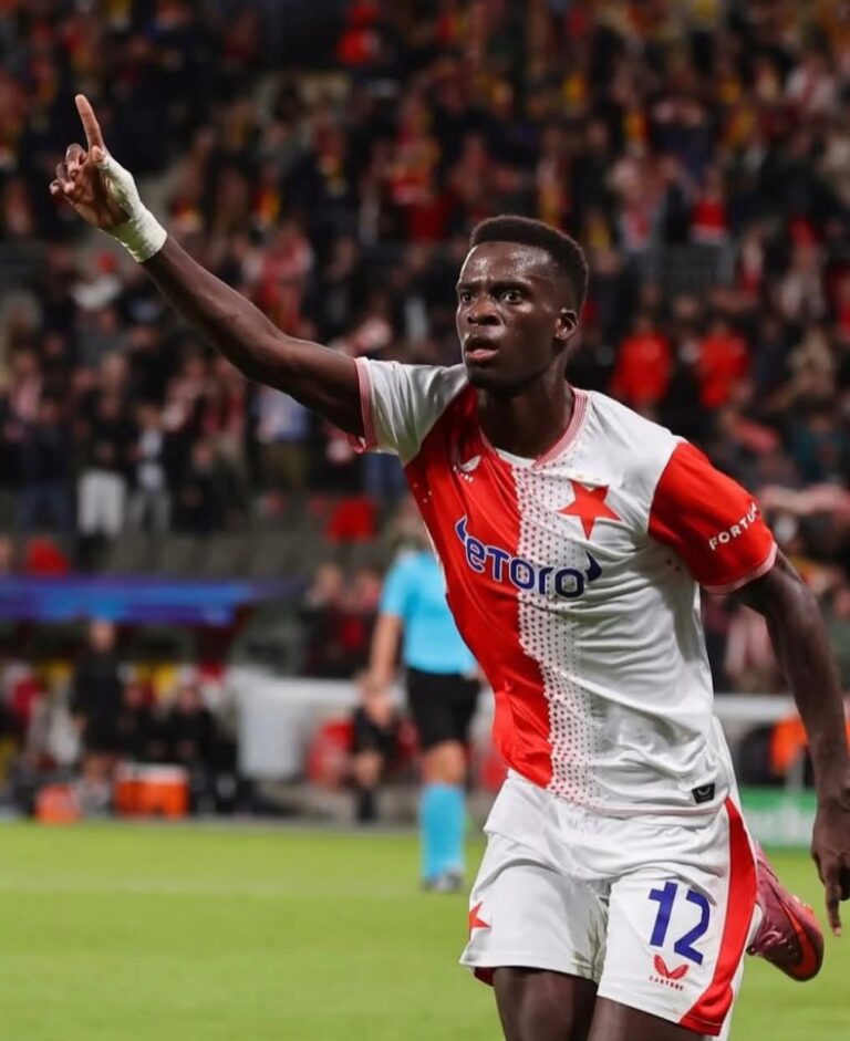 Slavia Praha : Mbodji vise haut, les Lions dans le viseur