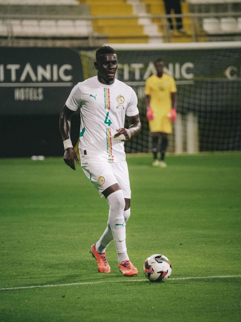 🟢 Défenseur clé, avenir sécurisé ? Abdoulaye Seck vers une prolongation au Maccabi Haïfa